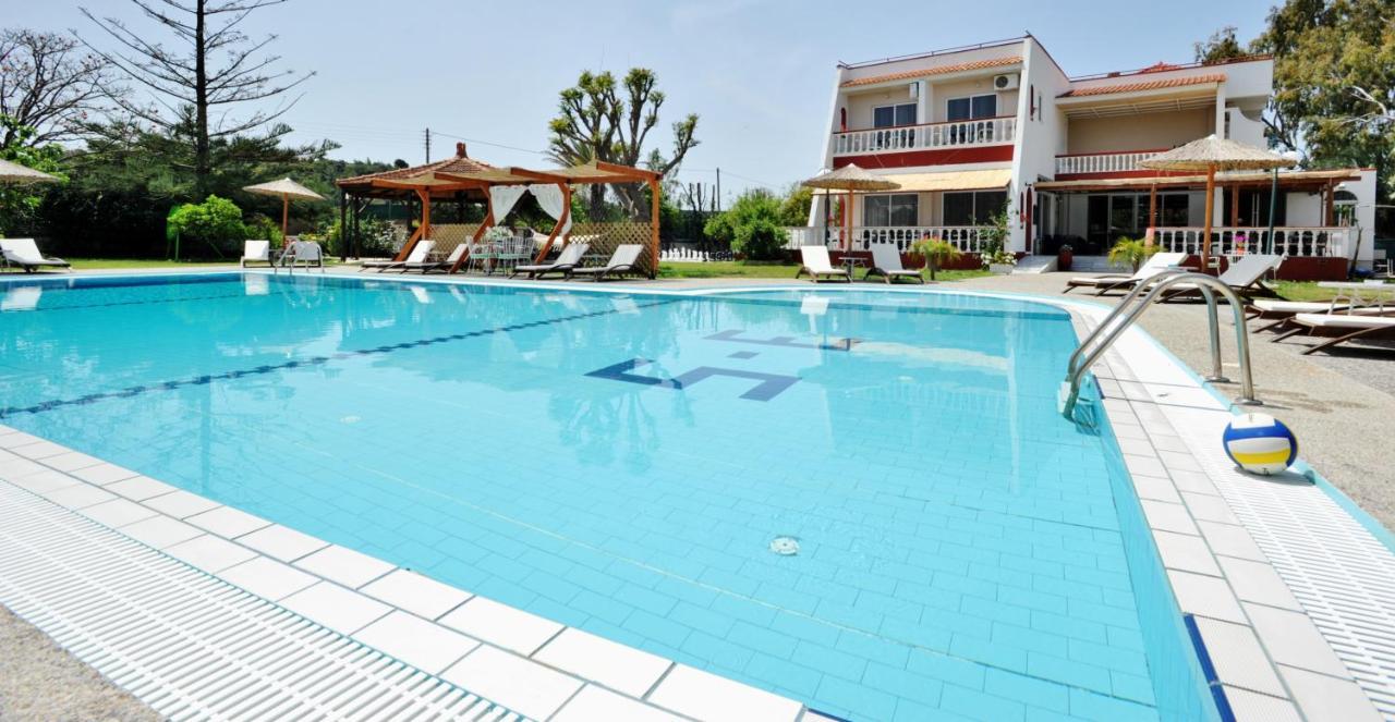 Naturist Angel Nudist Club Hotel - Adults Only Paradeísion Dış mekan fotoğraf